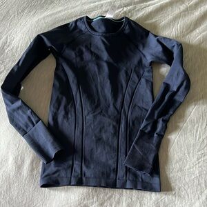 Girls ivivva sport top